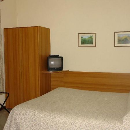 Hotel La Pergoletta Orvieto Zimmer foto
